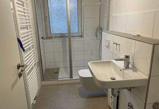 Beispiel Tageslichtbad mit Dusche