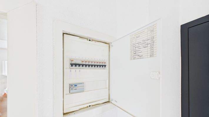 CAM01984G0-PR0499-STILL026