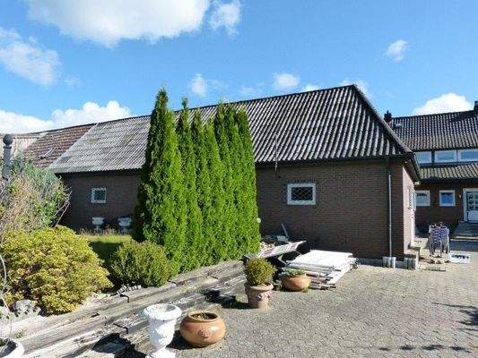 Rückseite Garagengebäude