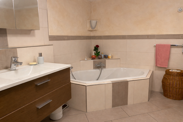 dbb3a9b2-a44b-4914-80e3-fd29169546c1