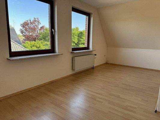 Schlafzimmer (3).JPG