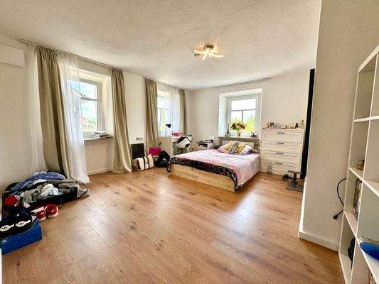 Schlafzimmer OG