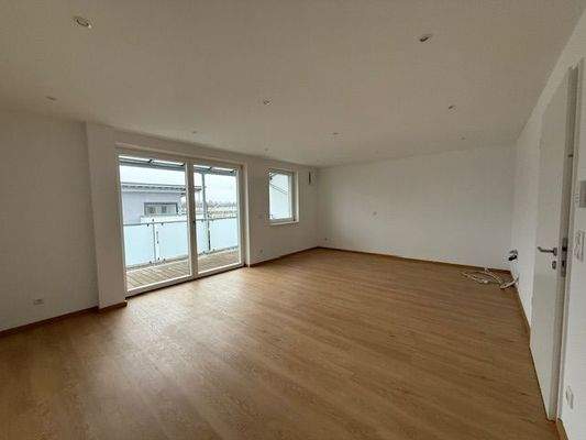 Wohnbereich mit Küche 2 Zimmer West