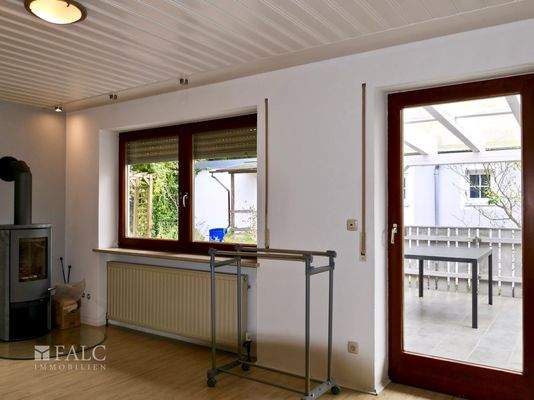 OG: Wohnzimmer/Gast/Büro