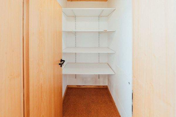 09 Speisekammer-Abstell