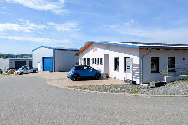 Ansicht-Bürogebäude-Werkhalle-SO