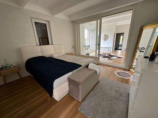 Schlaftrakt mit Ankleidezimmer