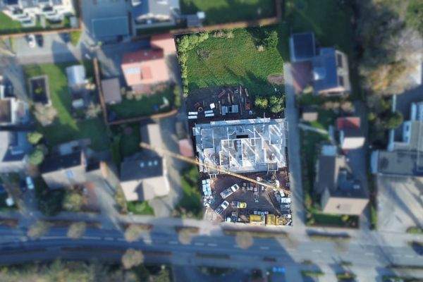 Draufsicht parallel zur Straße weich