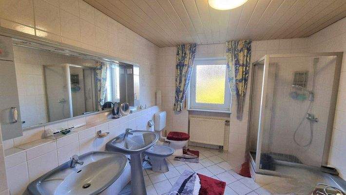 Badezimmer Erdgeschoss