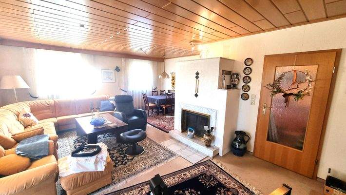 Wohnzimmer-Kamin Erdgeschoss