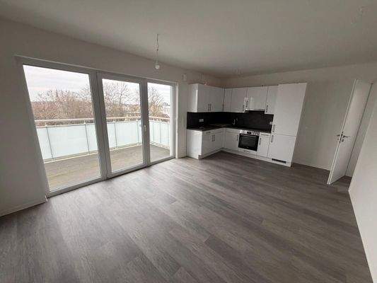 Moderne Wohnung mit Balkon