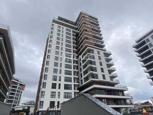 Apartments with Stunning Gardens in İstanbul Ümraniye