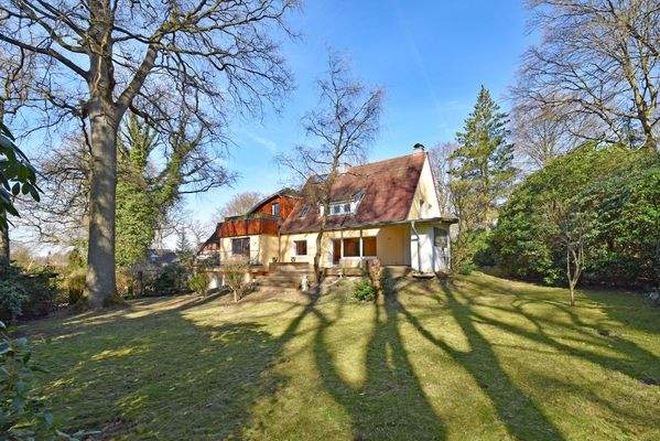 weitläufiges Grundstück