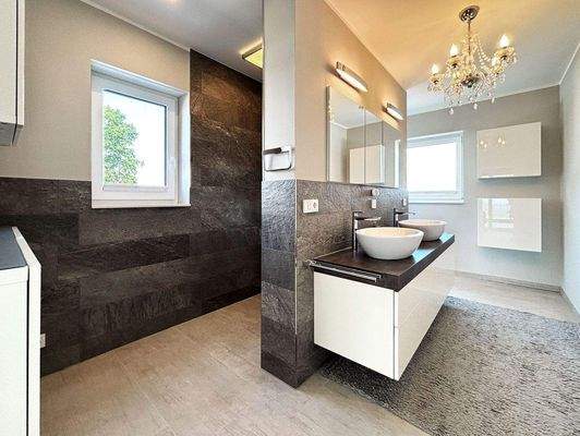 Badezimmer Obergeschoss