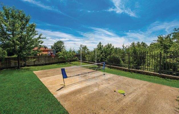 Der hauseigene Sportplatz