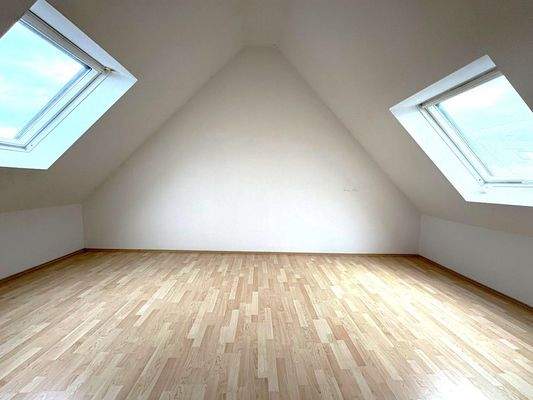 Kinderzimmer 2 DG links