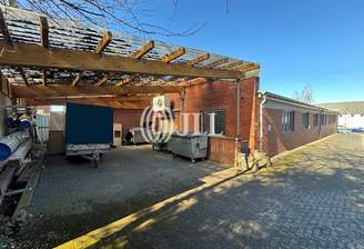 Andienung-Rückseite - JLL