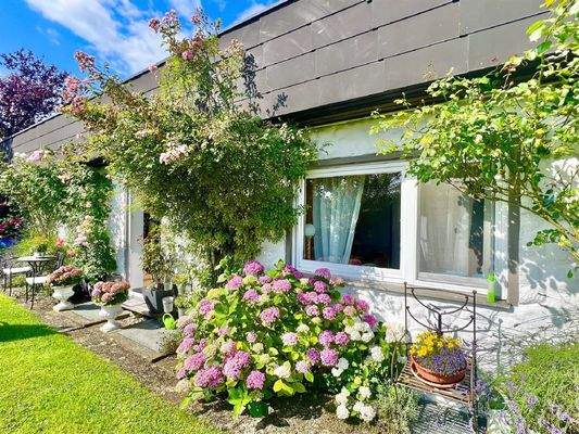 Wohnung EG: Austritt in den Garten