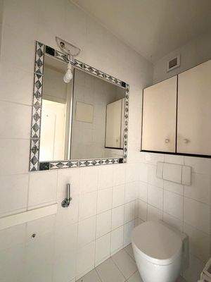 Toilette im eigenen Raum