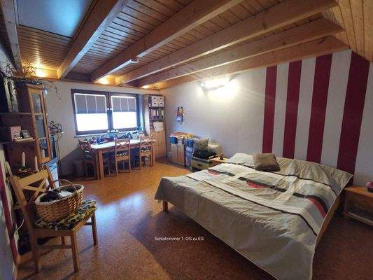 Zimmer im OG. der EG.-Wohnung.jpg