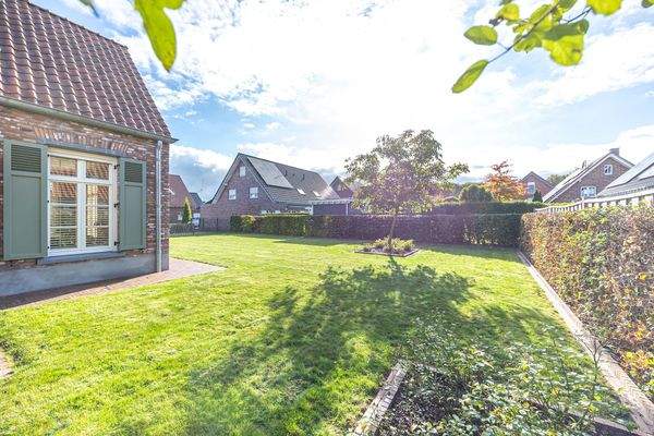 Gartenbereich mit Platz für einen Pool