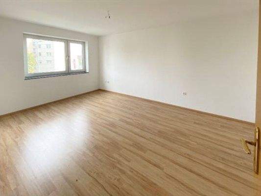 10-2.OG links Zimmer 4.jpg