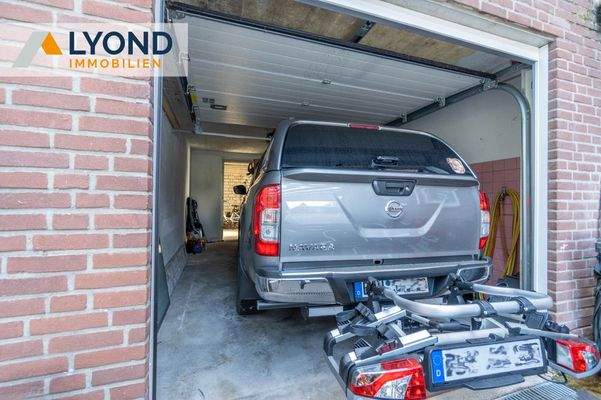 LYD 4617 - 40 Garage