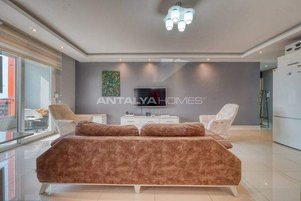 Elegant Furnished Property 200 M from the Sea in Alanya Kestel