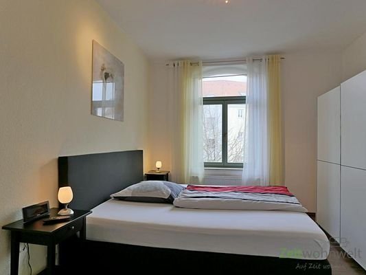 Schlafzimmer zum ruhigen Innenhof