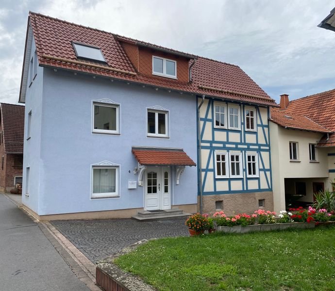 8 Zimmer Wohnung in Meißner b Eschwege