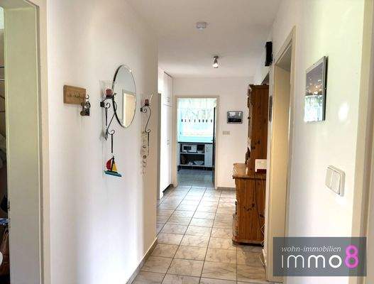 Sehr gepflegt und helle Räume