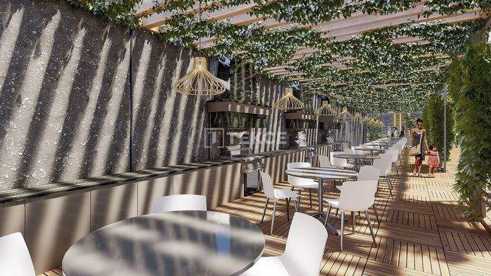 Seafront Real Estate with Views in a Complex in Alanya