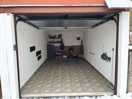 sicheres, bequemes Parken - eigene Garage inklusive