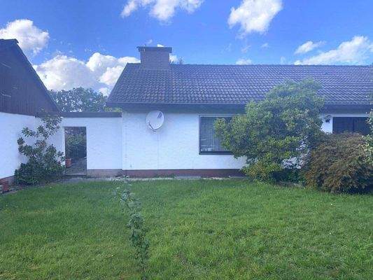 Bungalow und Zugang Terrasse