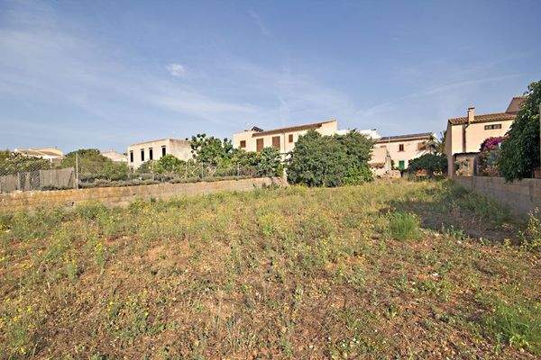 Grundstück Stadthaus mit Pool S´Alqueria Blanca