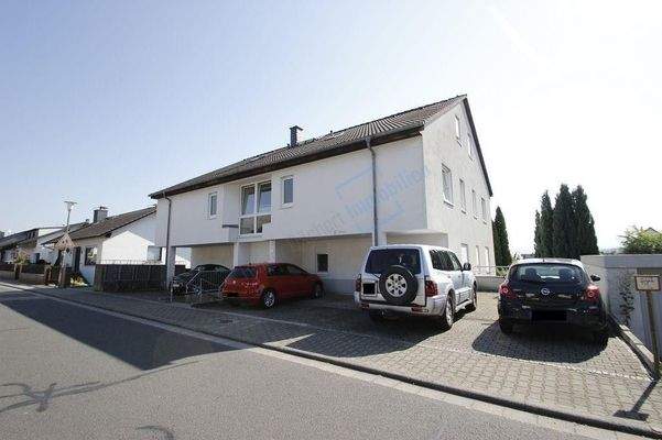 HAUSANSICHT STRASSENSEITE