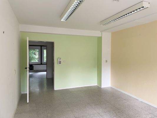 letzter Raum rechts.JPG