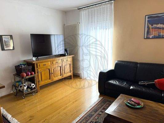 Wohnen 1. OG WHG links