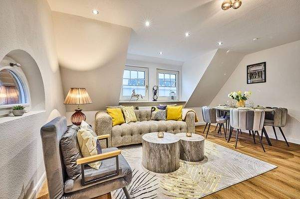 Wohnzimmer App. 5 DG