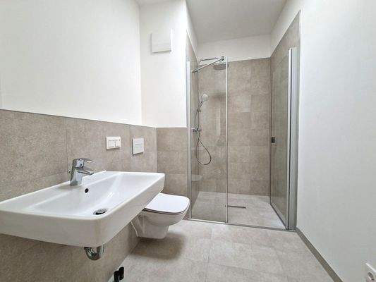 Bad mit Dusche