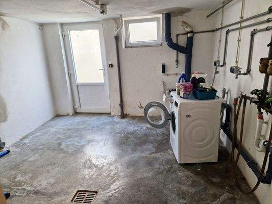 1341 - KG - Waschraum