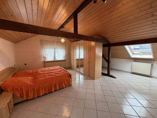 Zimmer 2 im Dachgeschoss