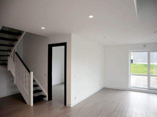 Treppenaufgang vom EG