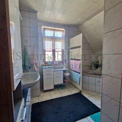 EFH OG Badezimmer (1)