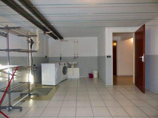 UG - Hauswirtschaftsraum