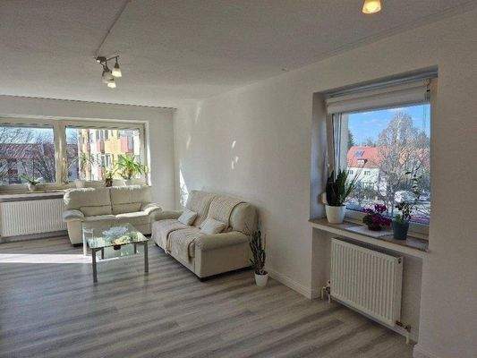 Wohnzimmer/ Essbereich