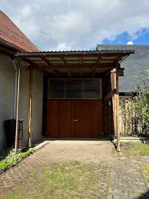 Garage mit Carport