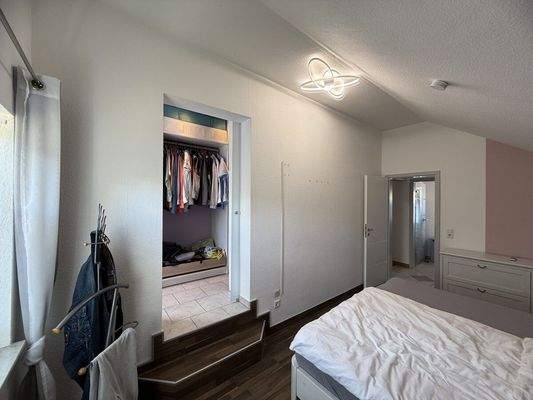 OG Schlafzimmer Bild 3