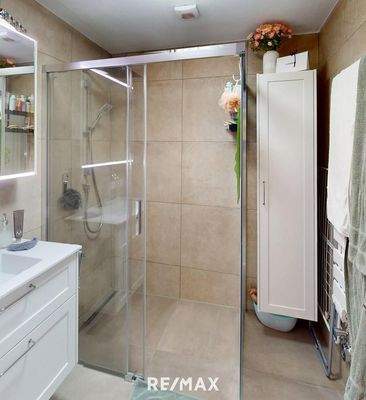 Landeck - Haus OG - Badezimmer