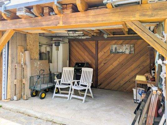 Ehemalige Garage mit Vorbau